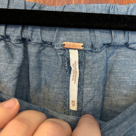 Free People Off the Shoulder Linen Blend Blouse Size XS - Picture 4 of 7